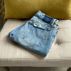 Abercrombie The Mom High-Rise acid wash jeans ⭐️
